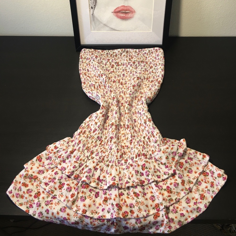 SOLD NWOT👗Ruffle Hem Dress👗